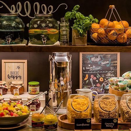 Motel One ماغديبورغ المظهر الخارجي الصورة